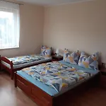 Robtom 招待所