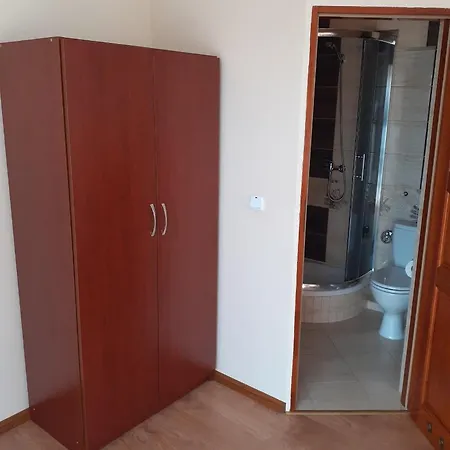 Guest house Robtom *